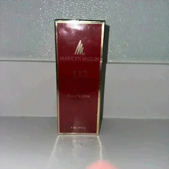 Marilyn Miglin Other - Marilyn Miglin Hand Creme 112 / 4 oz Red